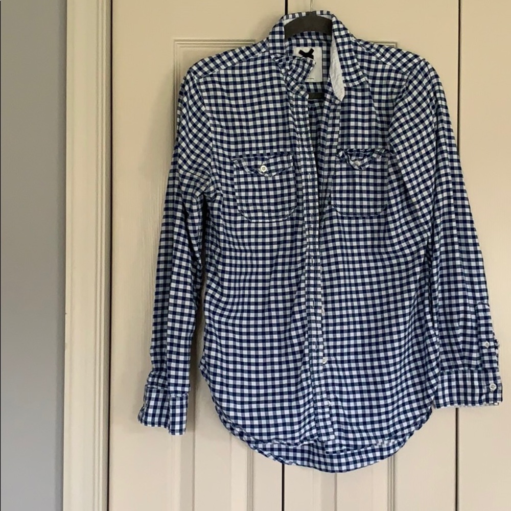 Gilly Hicks shirt